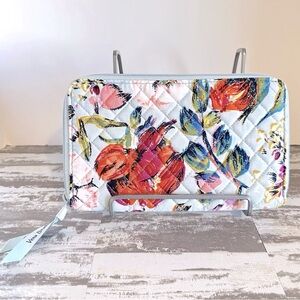 Vera Bradley RFID Deluxe Travel Wallet Sea Air Floral New with tags‎ Blue Floral